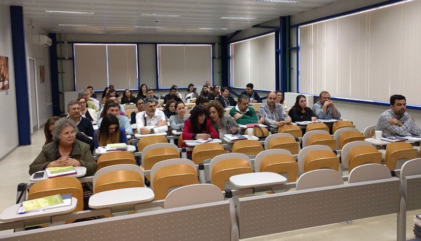 &Sigma;&Epsilon;&Mu;&Iota;&Nu;&Alpha;&Rho;&Iota;&Omicron; &Mu;&Epsilon;&Gamma;&Alpha;&Lambda;&Eta; &Tau;&Epsilon;&Tau;&Alpha;&Rho;&Tau;&Eta; (&Kappa;&Omicron;&Rho;&Omicron;&Mu;&Eta;&Lambda;&Alpha;&Sigma;-&Phi;&Rho;&Alpha;&Gamma;&Kappa;&Iota;&Alpha;&Delta;&Alpha;&Kappa;&Eta;&Sigma;)